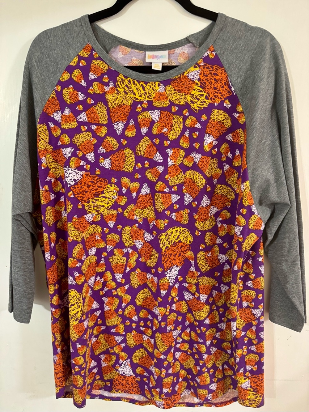 LuLaRoe Randy Halloween Candy Corn Purple Gray Raglan Top 3XL